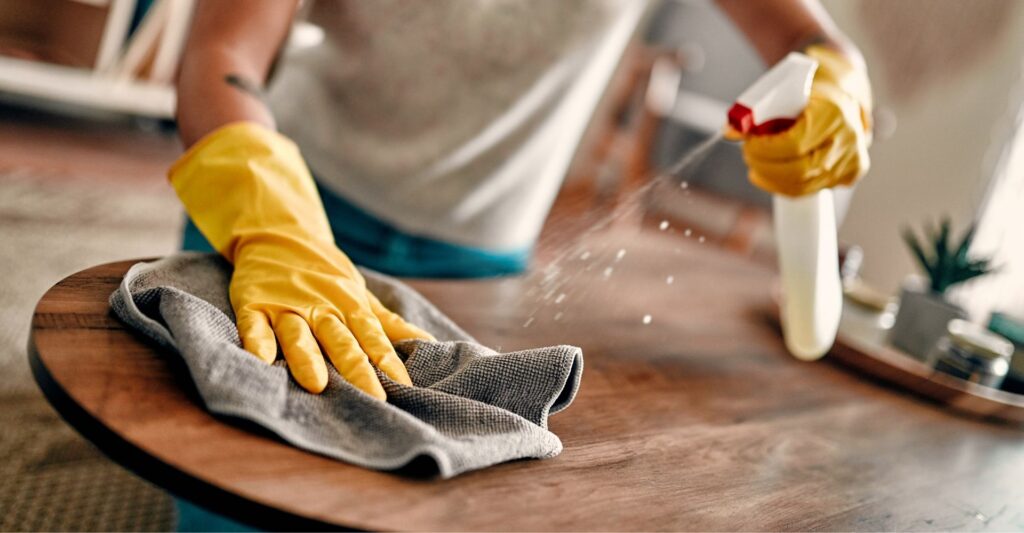 Cleaning wood surface
